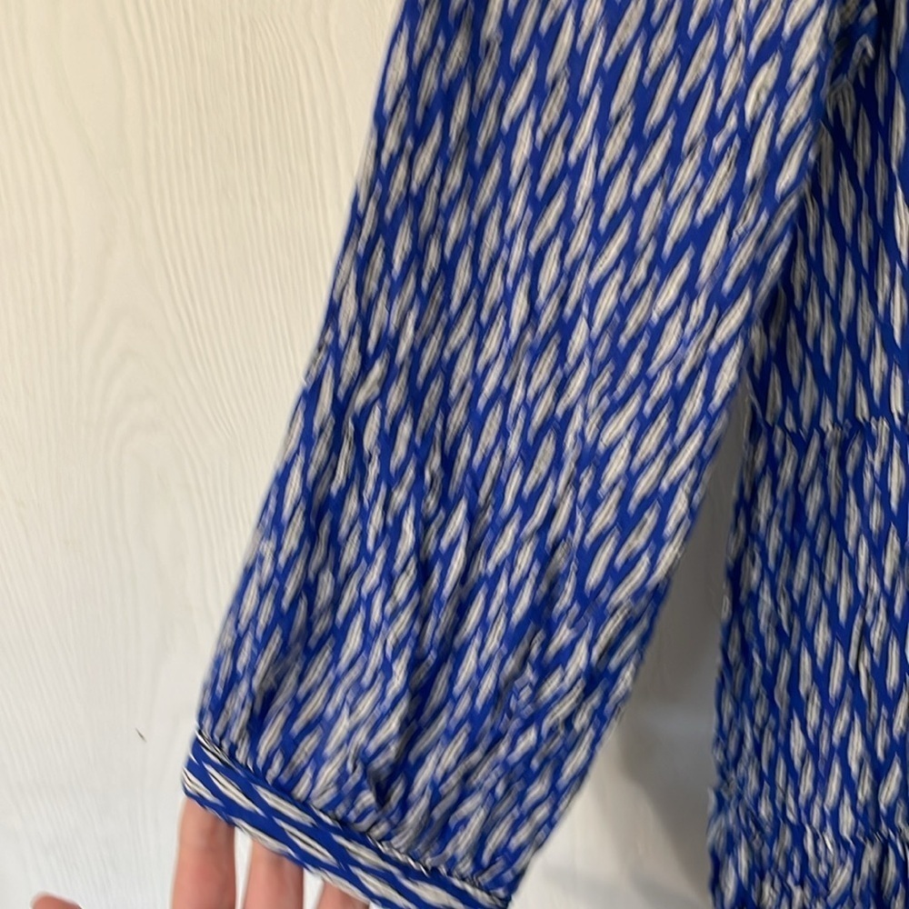 Maeve by Anthropologie Flowy Ruffled Blue/White Blouse With Buttons Size Small - Picture 6 of 8